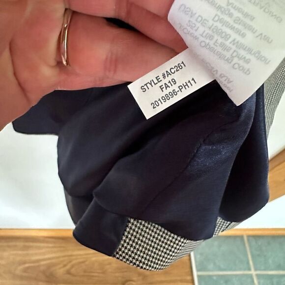 J. Crew Women’s Traditional Houndstooth Single Button Peplum Blazer - Picture 14 of 14